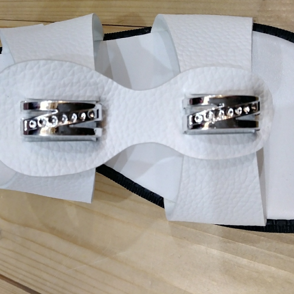 WHITE AGAPE SANDALS - Picture 3 of 6